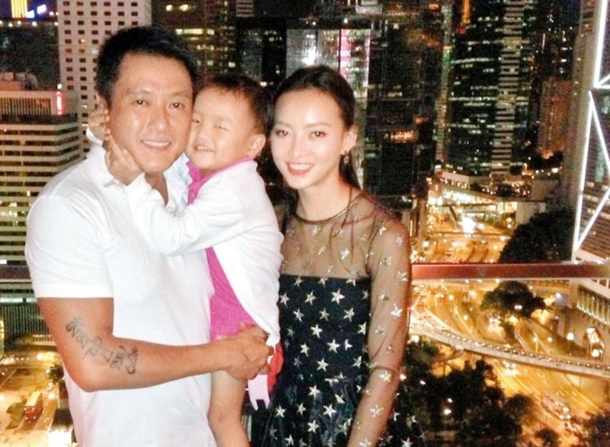 男星出轨最新内幕揭秘，小巷深处的秘密特色小店曝光