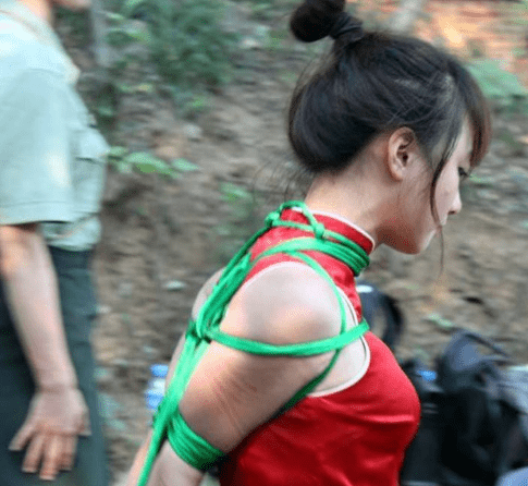 娱乐圈热点话题解析，捆绑女明星现象探讨